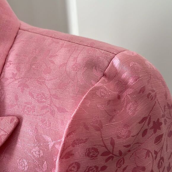 Oscar de la Renta VTG Pink Blazer Linen & Silk
NWOT SZ 8 P Beverly Hills - Picture 9 of 14